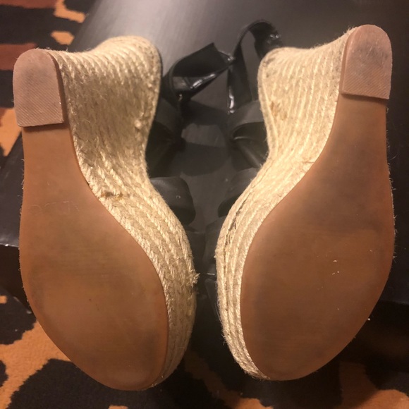 Black espadrilles by Aldo, like new size 5.5 - Picture 3 of 3